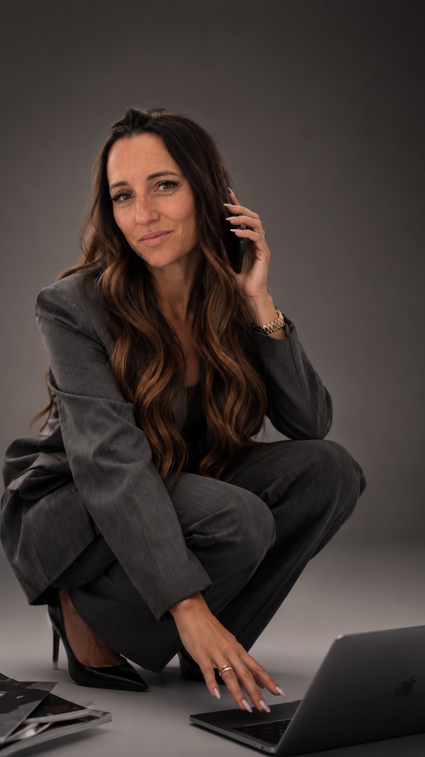 Jen, founder of Elegant Strands and hair extension specialist in Craigieburn Melbourne